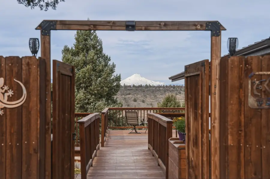 9427 SW Shad Road, Terrebonne, OR 97760 - #3