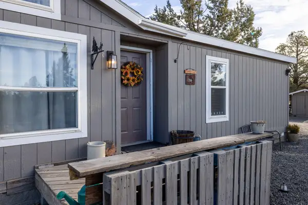 21070 Robin Avenue, Bend, OR 97703