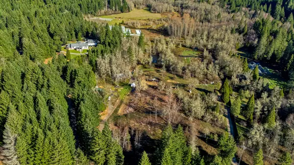 302 Three Mill Road, Selma, OR 97538