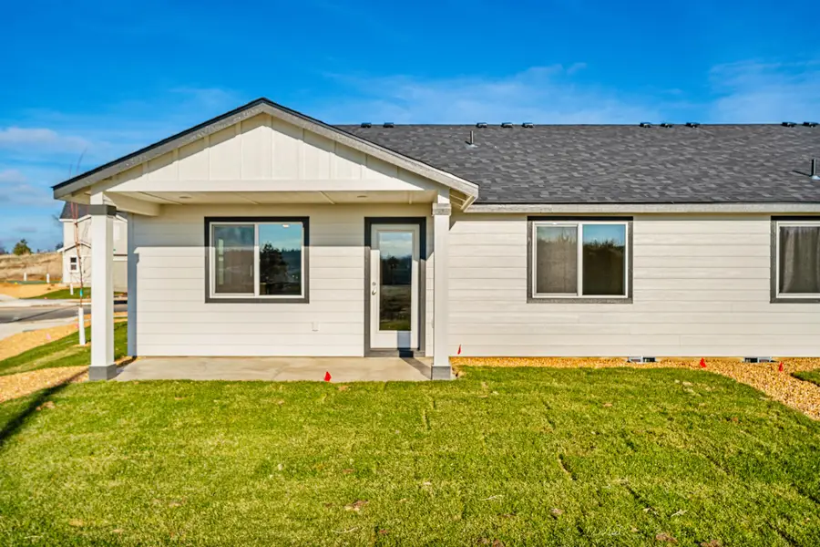 511 SE Polaris Street #Lot 43, Madras, OR 97741 - #3