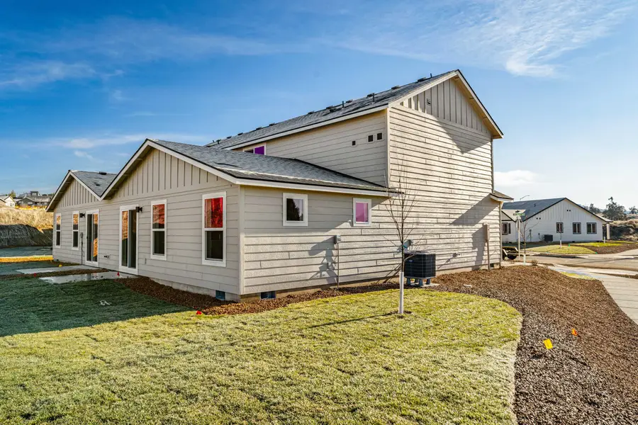 904 SE Starview Avenue #Lot 26, Madras, OR 97741 - #3