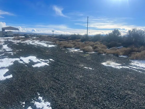 1600 Rainbow Road #1600 1700, Christmas Valley, OR 97641