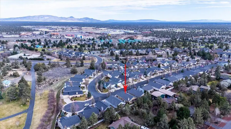 3601 SW 30th Street, Redmond, OR 97756 - #3