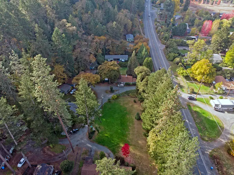 3251 Rogue River Highway, Grants Pass, OR 97527 - #2