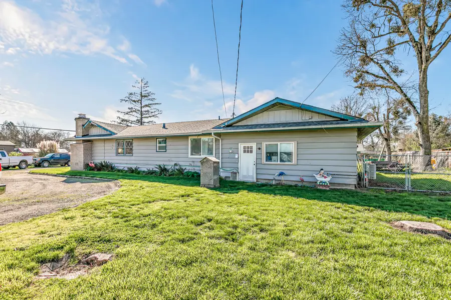 3200 Hanley Road, Central Point, OR 97502 - #3