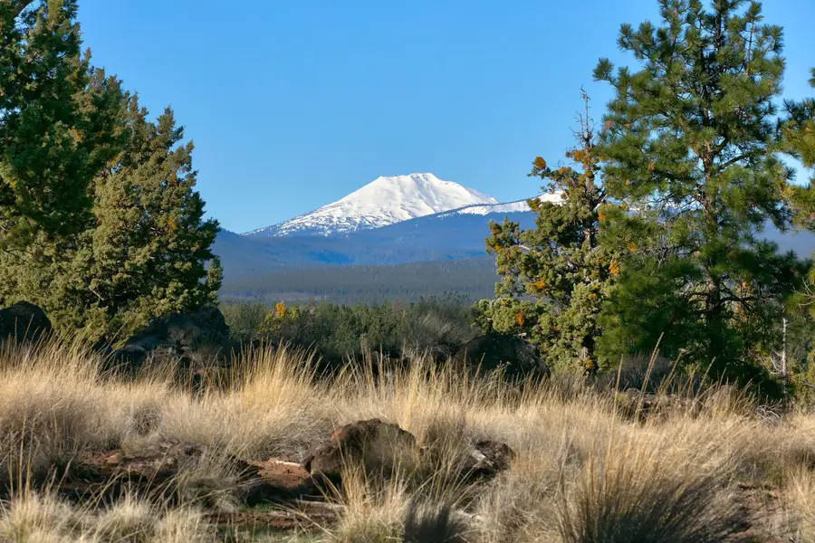 3380 NW Greenleaf Way, Bend, OR 97703 - #2