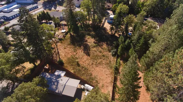 363 Caves Highway, Cave Junction, OR 97523