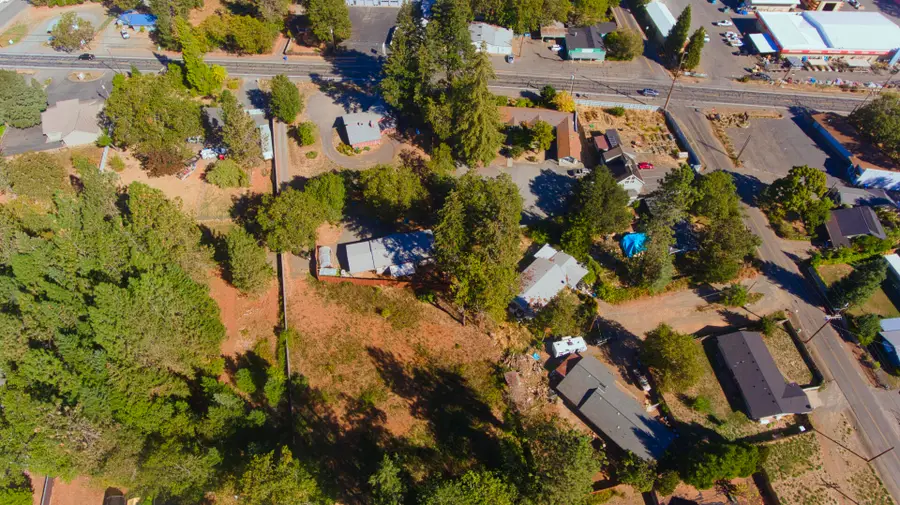 363 Caves Highway, Cave Junction, OR 97523 - #2