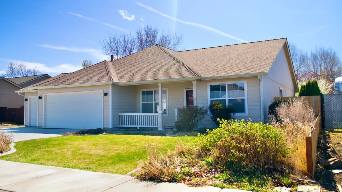 1634 NW Teak Avenue, Redmond, OR 97756 - #1