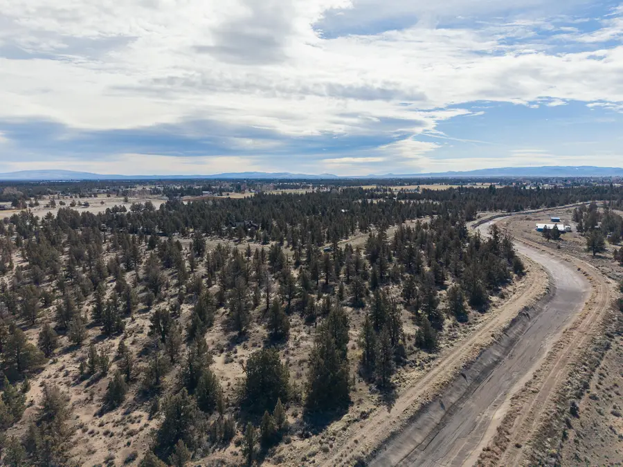 63725 Hughes Road, Bend, OR 97701 - #2