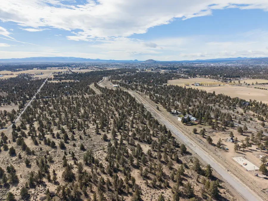 63725 Hughes Road, Bend, OR 97701 - #3