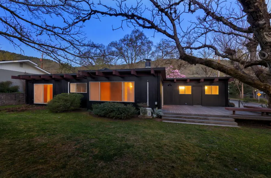 1440 NE 10th Street, Grants Pass, OR 97526 - #3