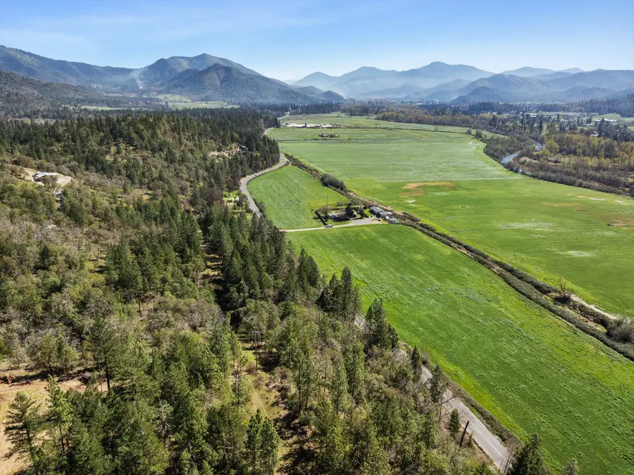 11524 N Applegate Road, Grants Pass, OR 97527 - #2