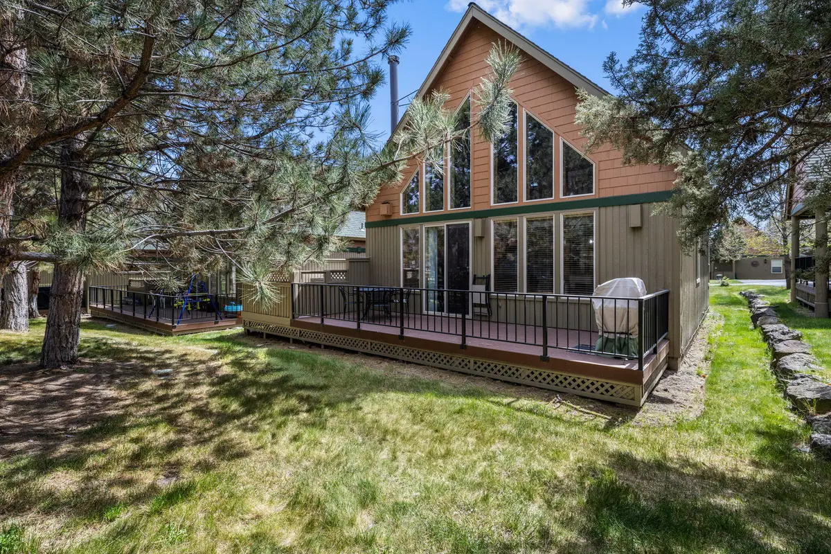 8811 Cliff Swallow Drive, Redmond, OR 97756 - #1