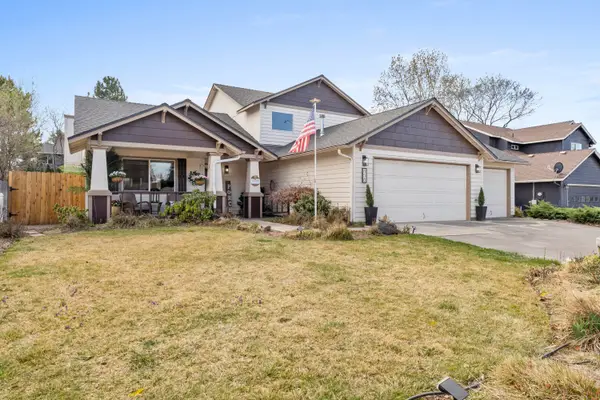 858 NW Poplar Place, Redmond, OR 97756