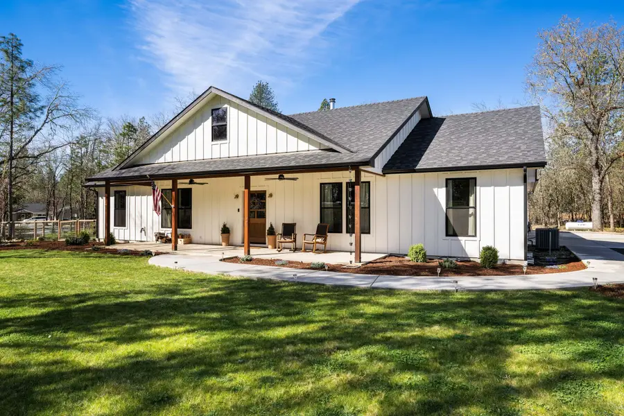 1398 Ellison Lp, Merlin, OR 97532 - #3