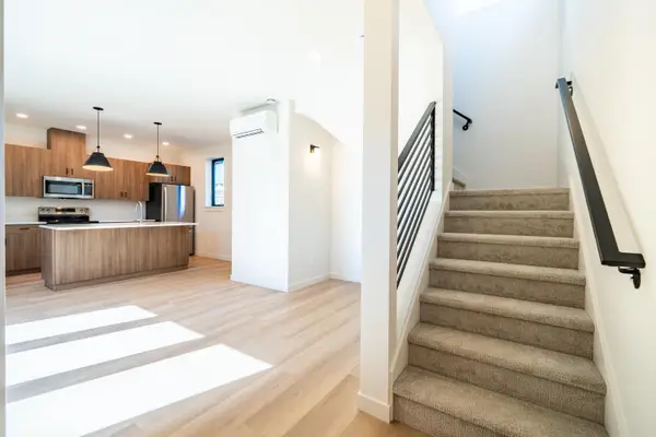 371 NW 19th Street #101, Redmond, OR 97756