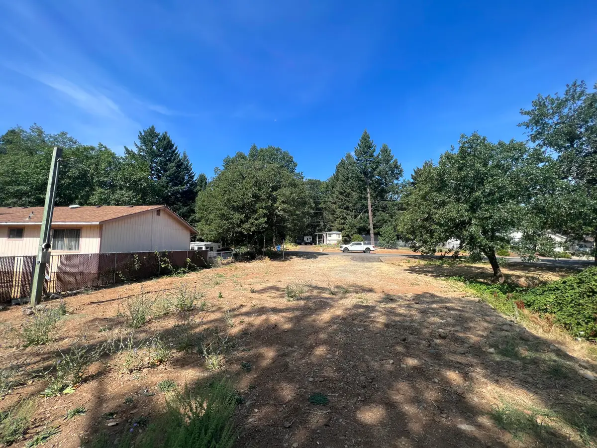 127 S Kerby Avenue, Cave Junction, OR 97523 - #1