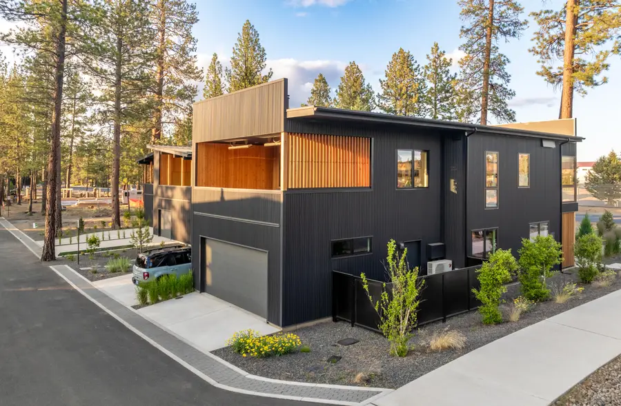 505 N Pine Street, Sisters, OR 97759 - #3