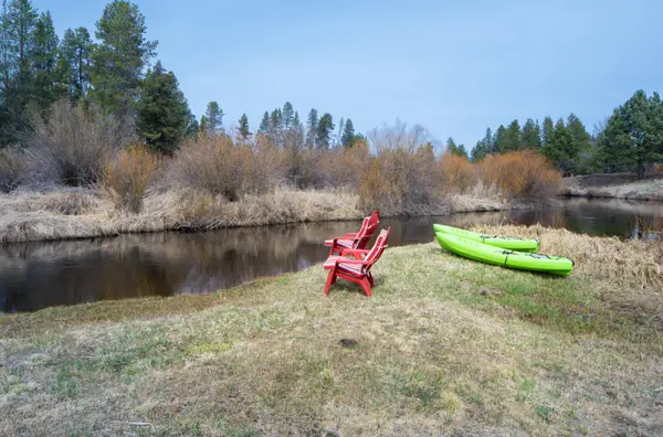 54977 Huntington Road, Bend, OR 97707