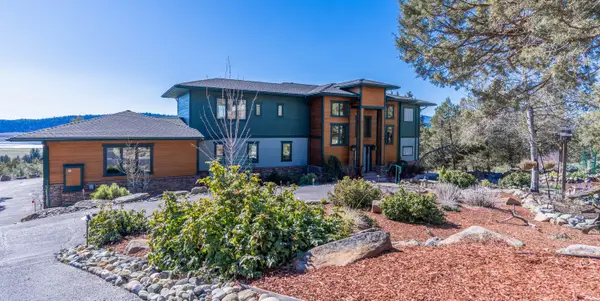 4728 Coopers Hawk Road, Klamath Falls, OR 97601