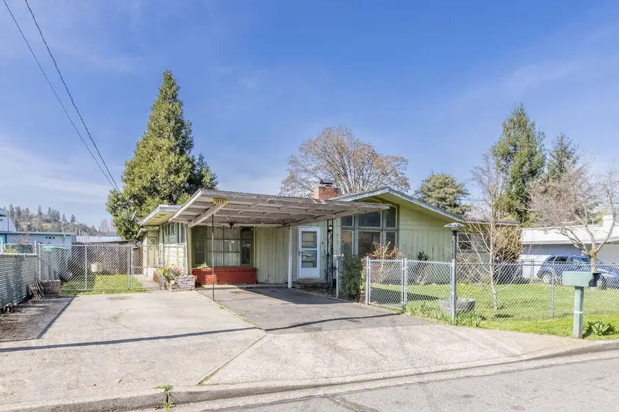 1512 Clara Avenue, Grants Pass, OR 97527 - #3