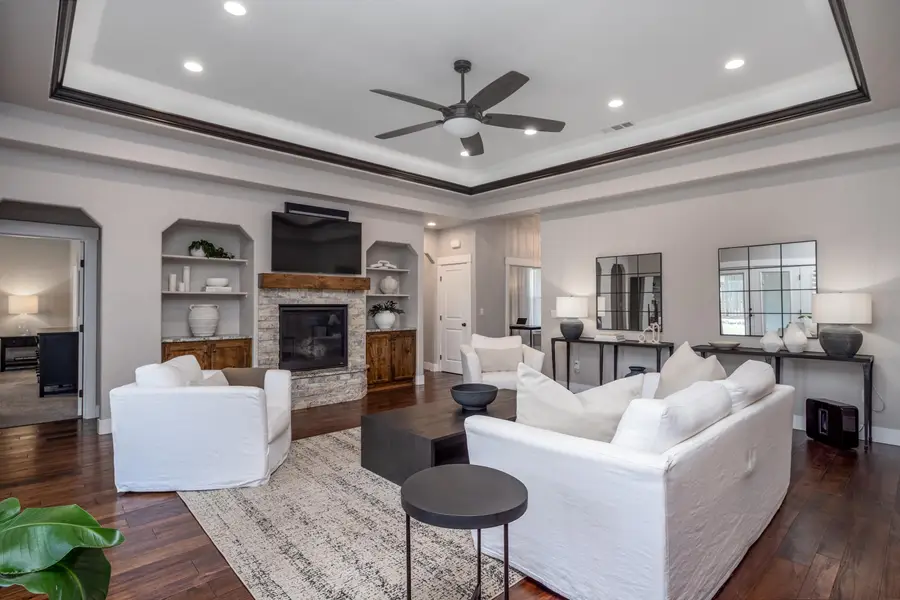 2715 Montara Drive, Medford, OR 97504 - #2