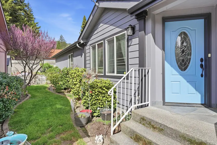 156 NW Wrightwood Circle, Grants Pass, OR 97526 - #2