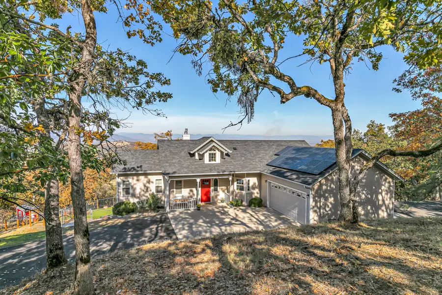 5227 Pioneer Road, Medford, OR 97501 - #2