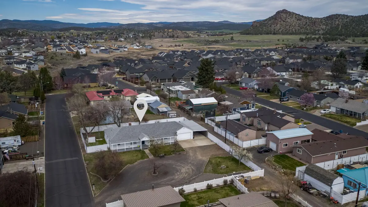 1244 NE Powell Lane, Prineville, OR 97754 - #1