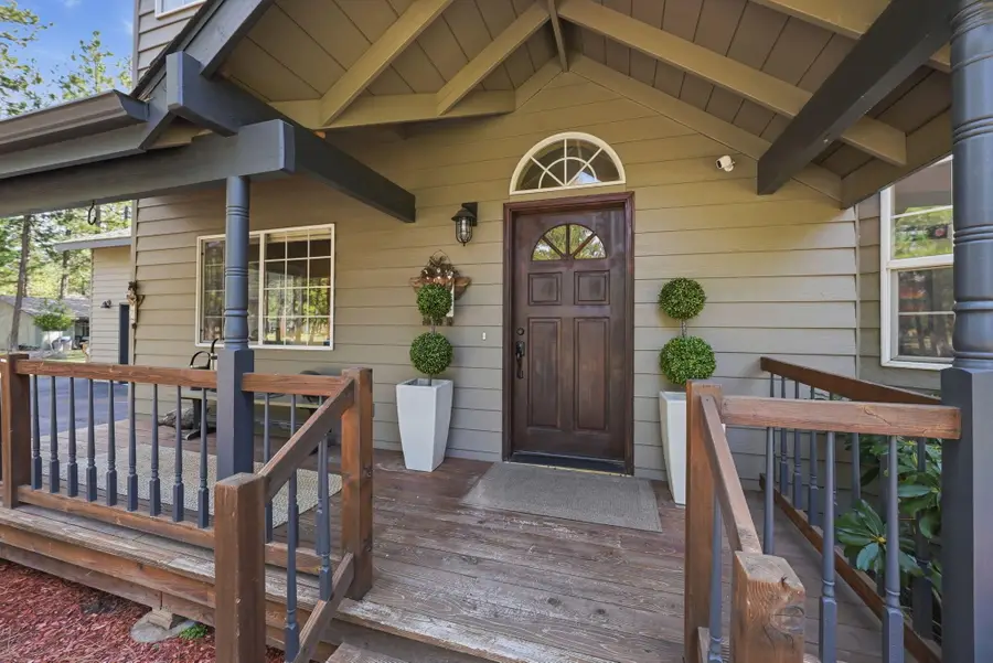 14861 Crupper, Sisters, OR 97759 - #2