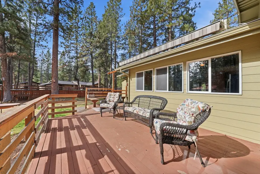 69566 Halter, Sisters, OR 97759 - #2