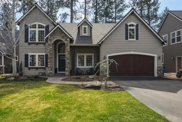 1041 E Timber Pine Drive, Sisters, OR 97759