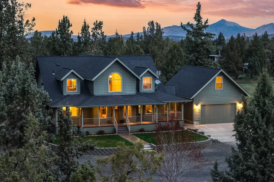 4690 W Antler Avenue, Redmond, OR 97756 - #2