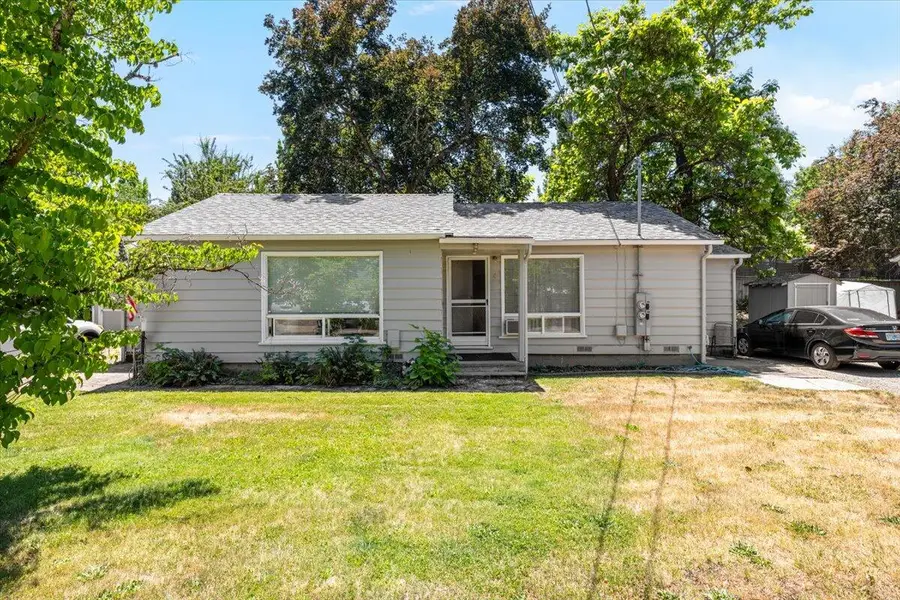 307 Tussey Lane, Grants Pass, OR 97527 - #3