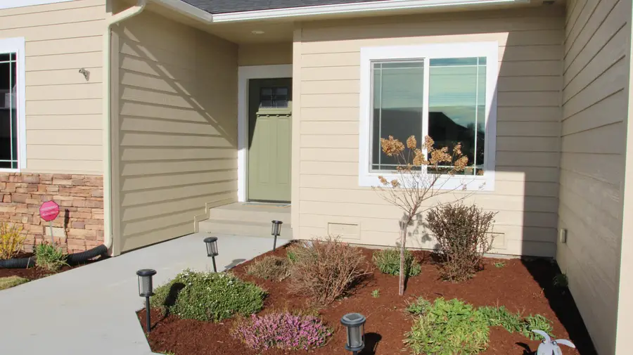 3711 Valinda Way, Klamath Falls, OR 97603 - #3