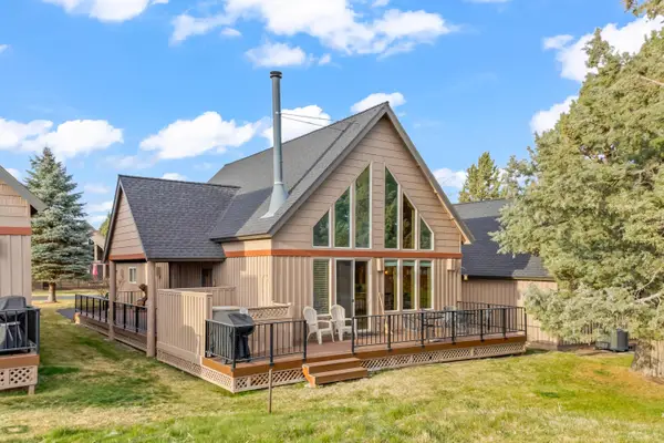 1885 Cinnamon Teal Drive, Redmond, OR 97756