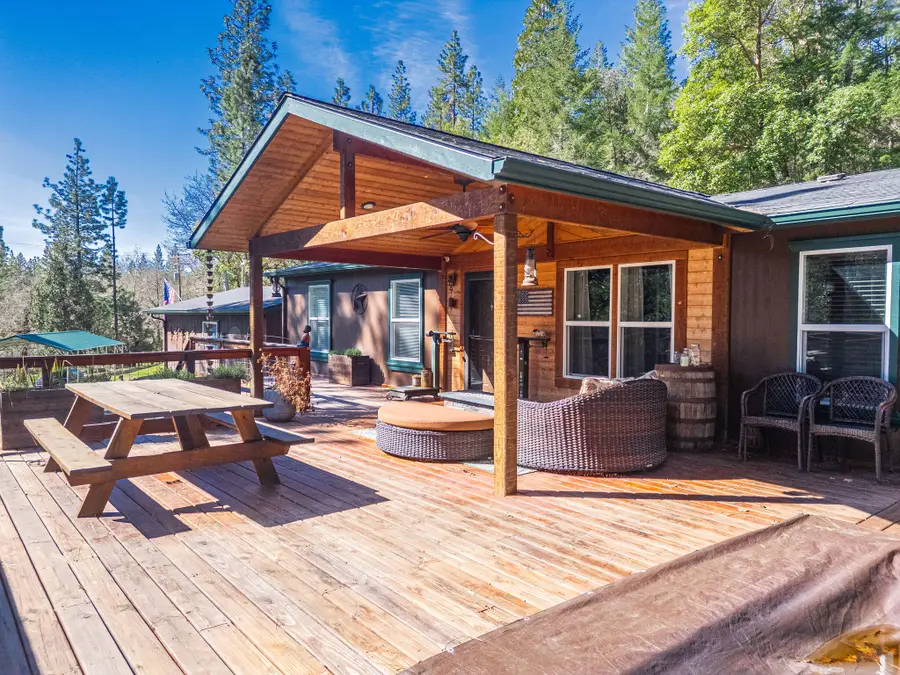 5191 Pleasant Creek Road, Rogue River, OR 97537 - #3
