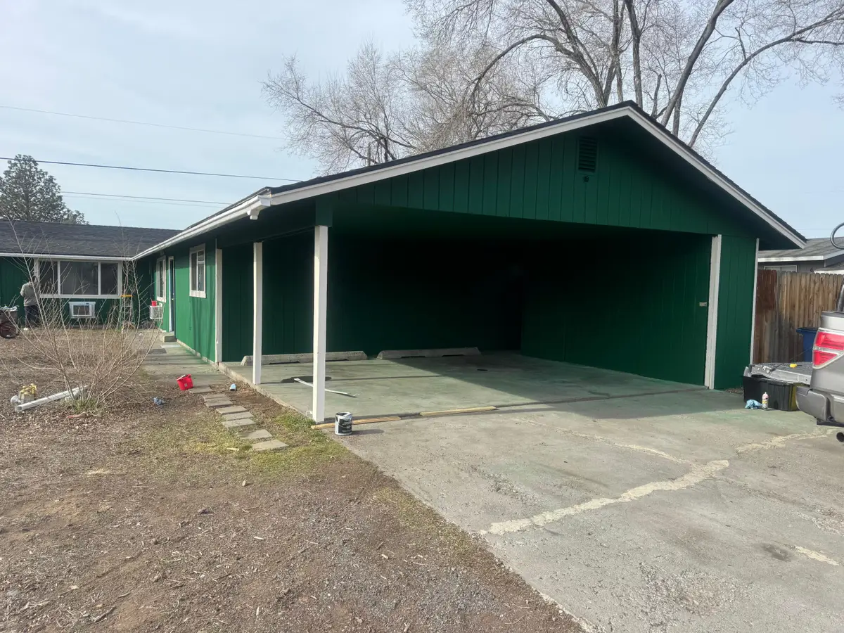 1227 SW 17th Street #1227 & 1225, Redmond, OR 97756 - #1