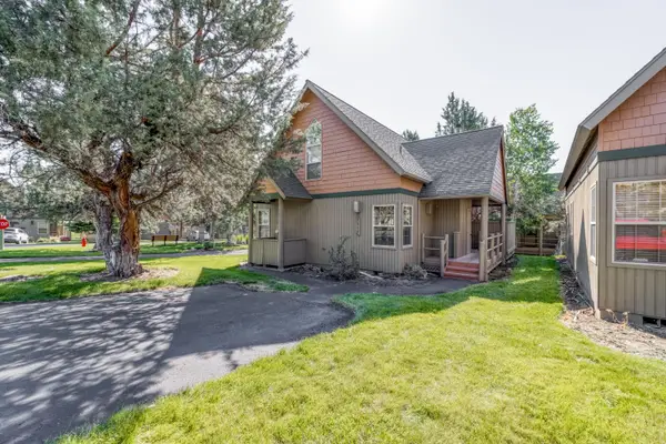 1612 Prairie Falcon Drive, Redmond, OR 97756