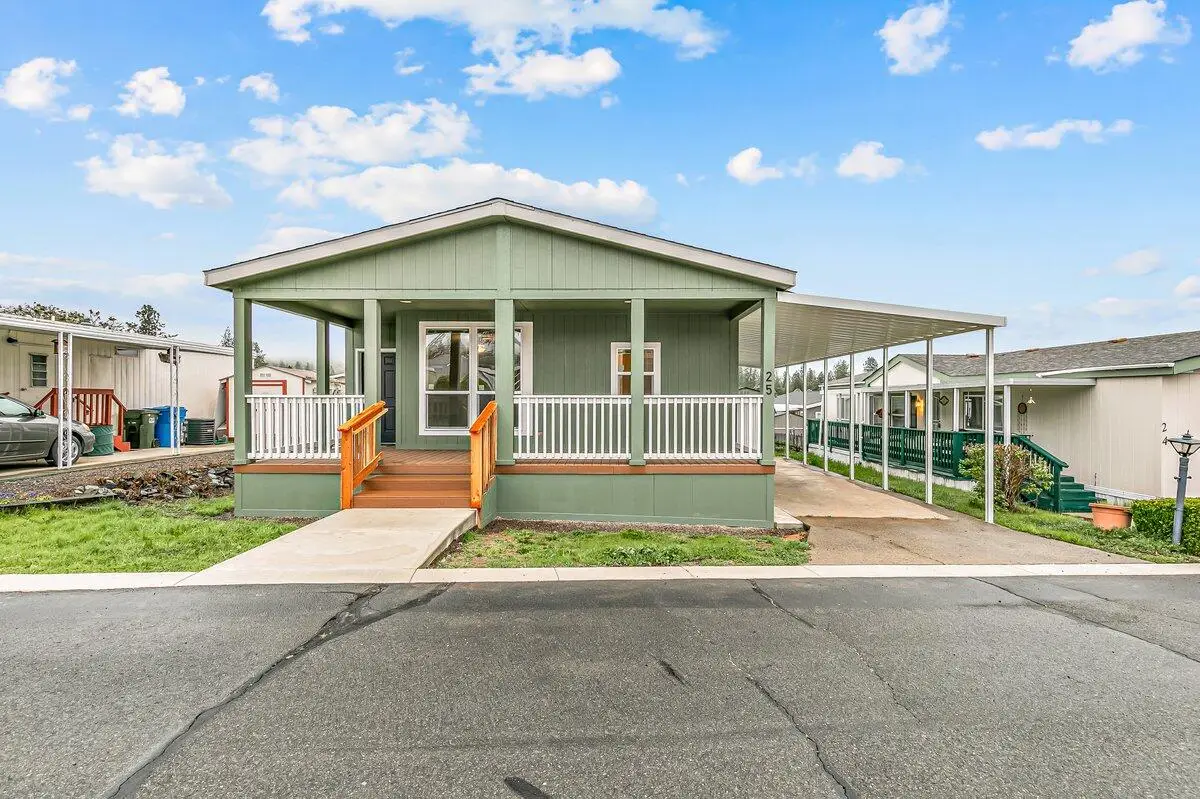 8401 Old Stage Rd Road #25, Medford, OR 97504 - #1