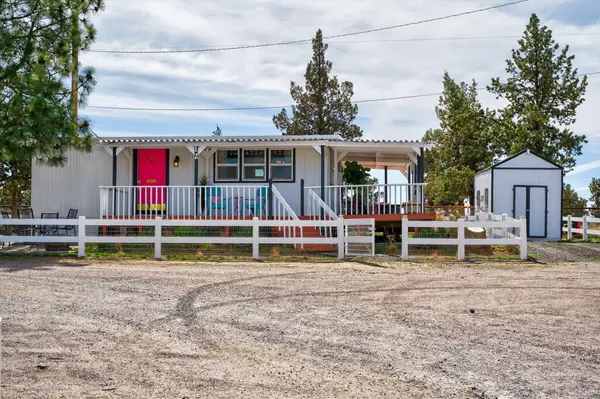 64900 Hunnell Road #UNIT 12, Bend, OR 97703