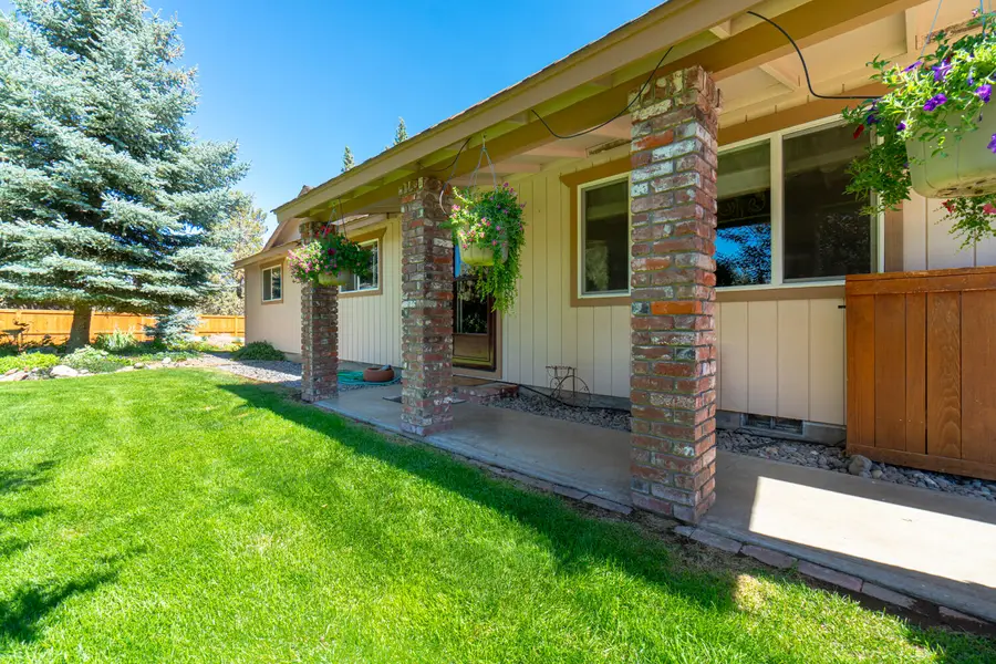 2218 SW 79th Street, Redmond, OR 97756 - #2