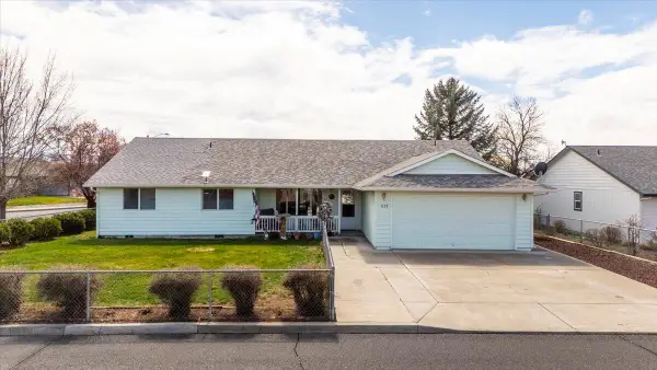 1122 NE Manzanita Street, Prineville, OR 97754