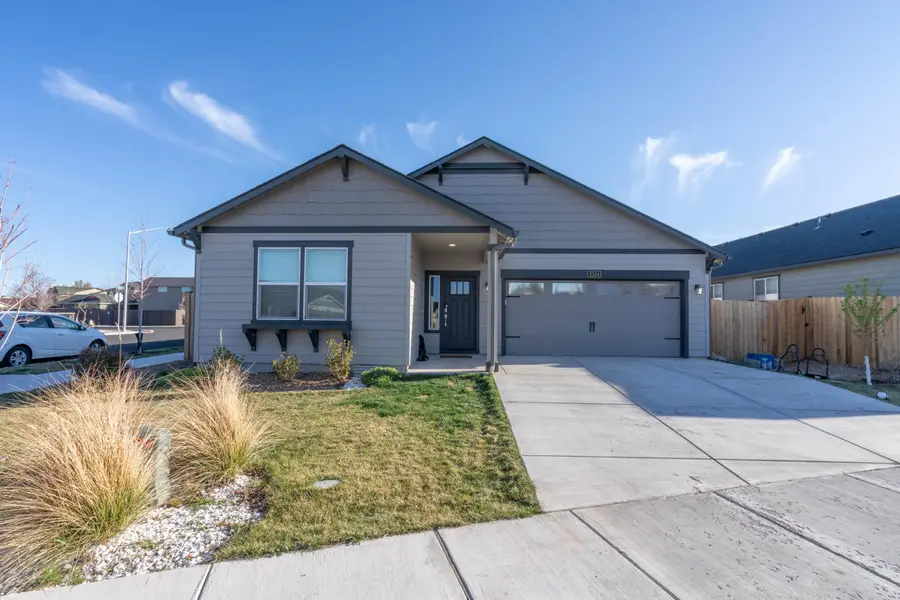 2324 NW Teak Place, Redmond, OR 97756 - #2