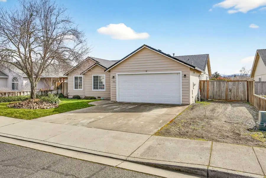 426 Westminster Drive, Eagle Point, OR 97524 - #2