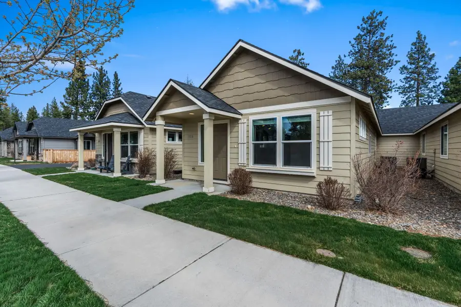 858 N Trinity Way, Sisters, OR 97759 - #3