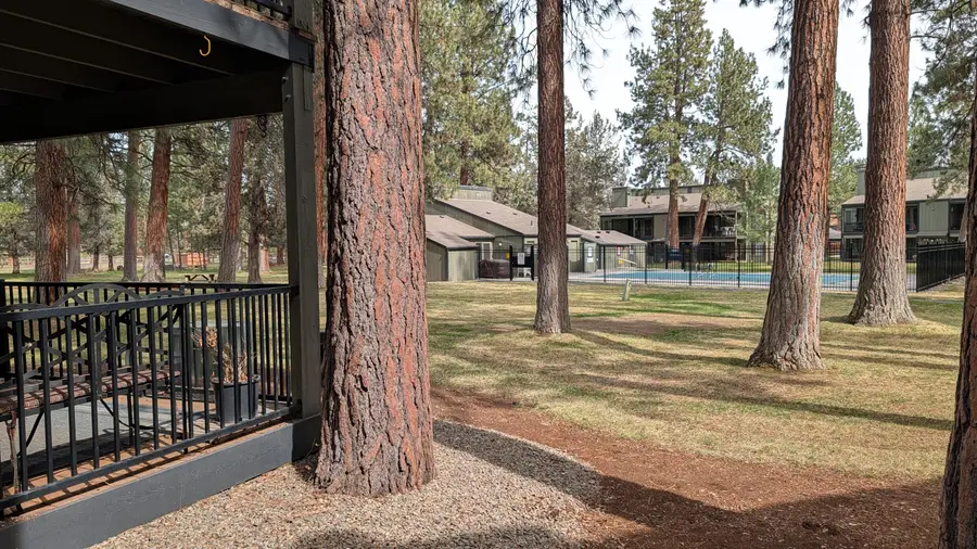 813 E Desperado Trail #UNIT 102, Sisters, OR 97759 - #3