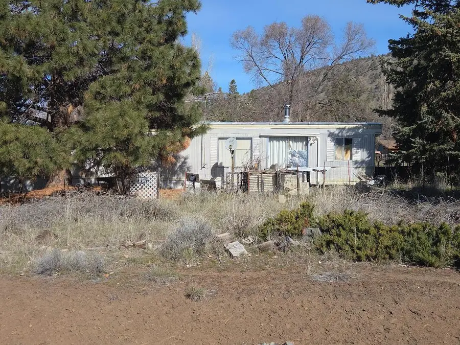 11727 Clovis Drive, Klamath Falls, OR 97603 - #3