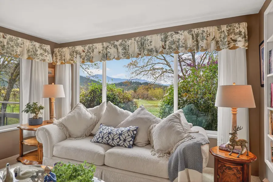 3336 Midway Avenue, Grants Pass, OR 97527 - #2